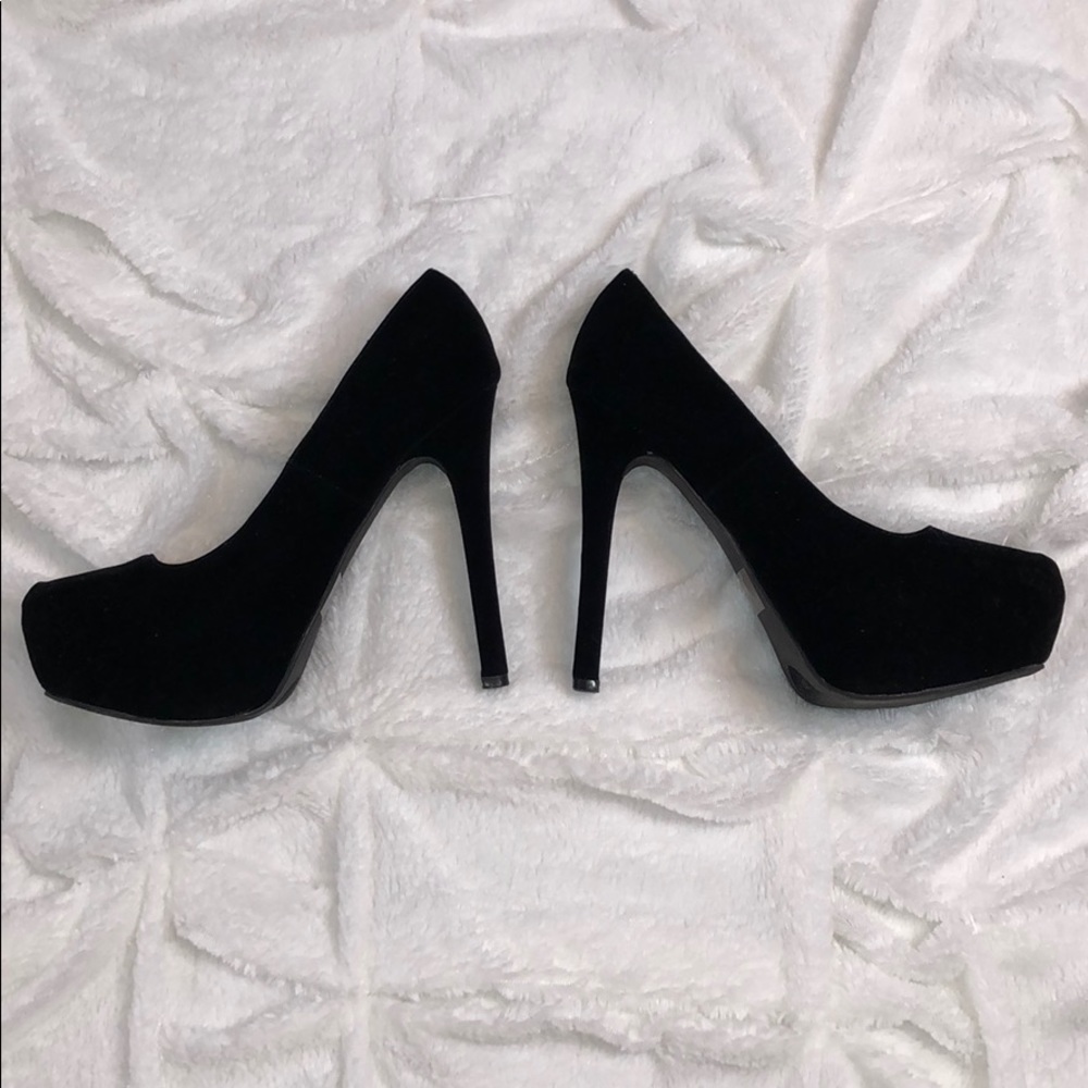 Qupid tall high heels with 2.5” platform Sz 7